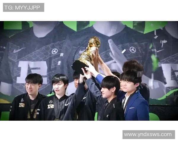 TES鏖战RNG强强对决点燃赛场激情见证巅峰荣耀对抗时刻