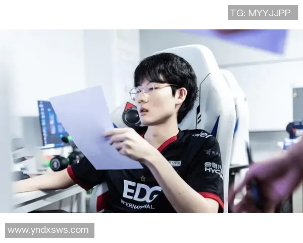 ViperADC的电竞之路：从新人到顶级ADC选手的成长与突破