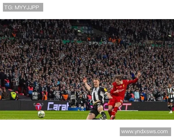 曼联激战纽卡斯尔鏖战全场红魔能否重振雄风再现辉煌